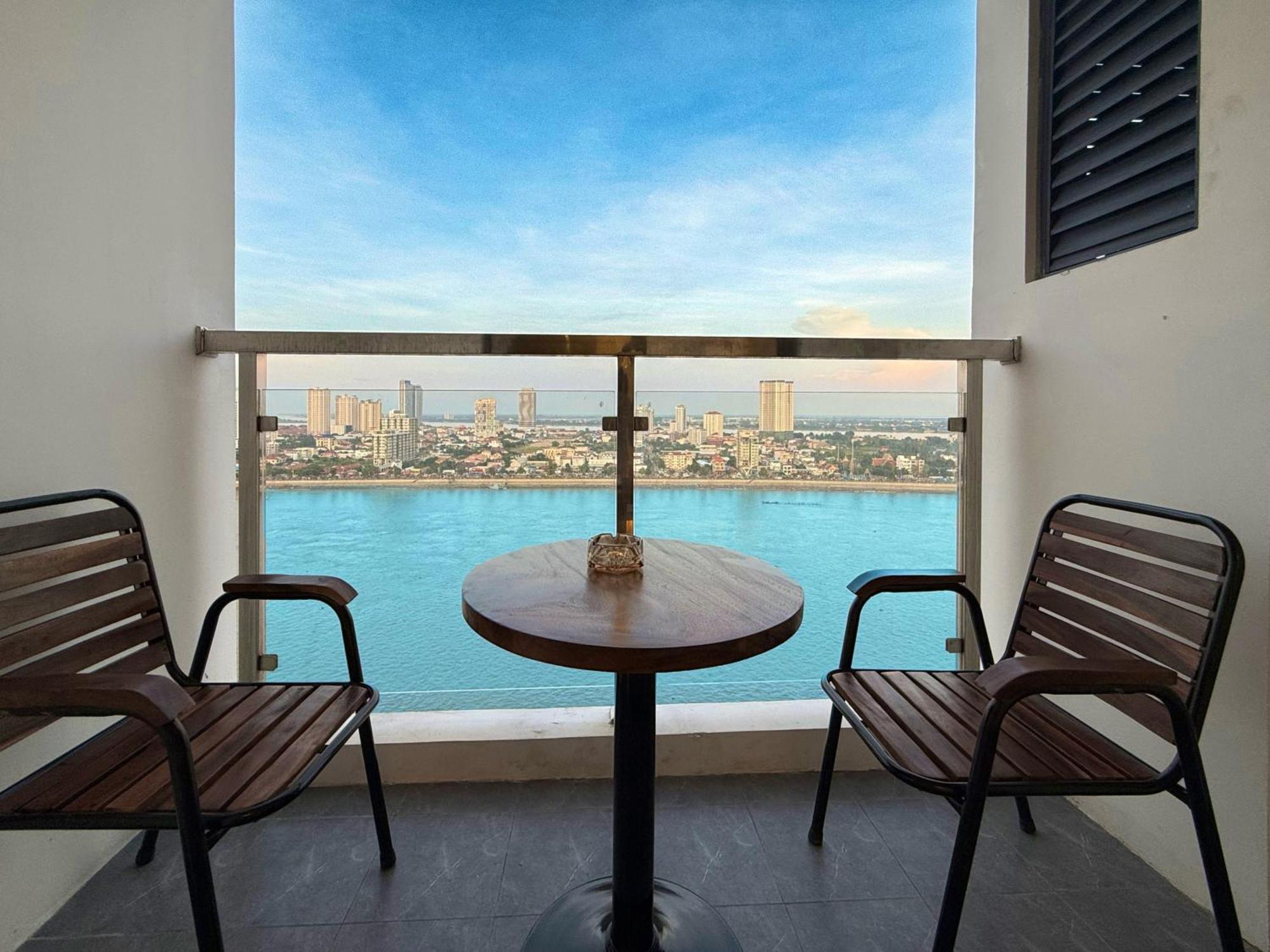 X One Hotel Phnom Penh Ngoại thất bức ảnh